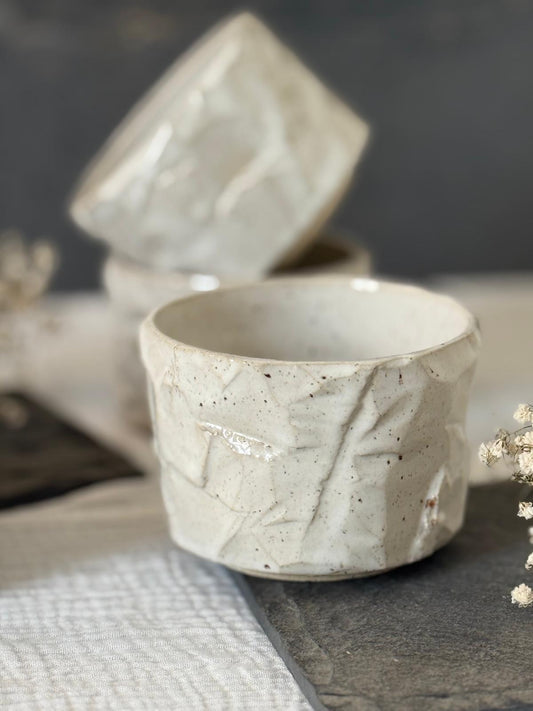 Bol Inspiration Chawan  en grès & kurinuki Blanc Moucheté