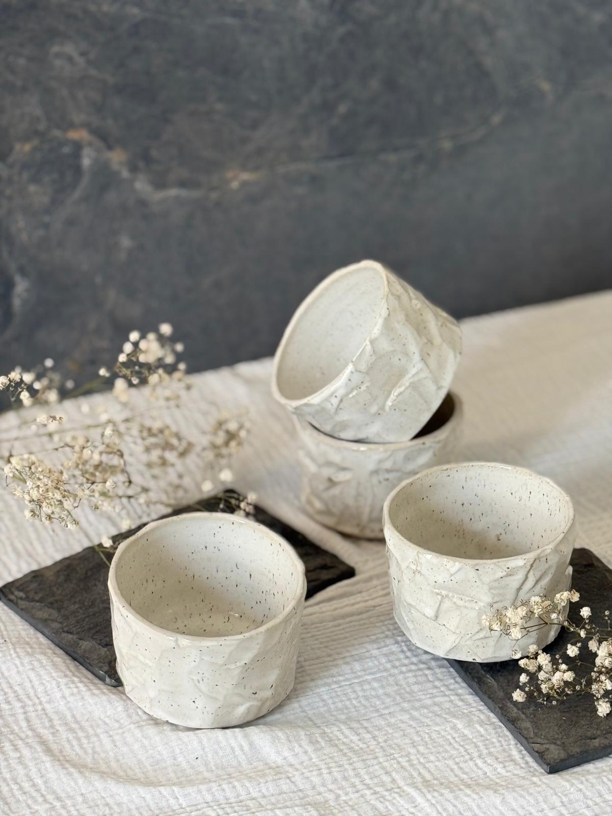 Bol Inspiration Chawan  en grès & kurinuki Blanc Moucheté